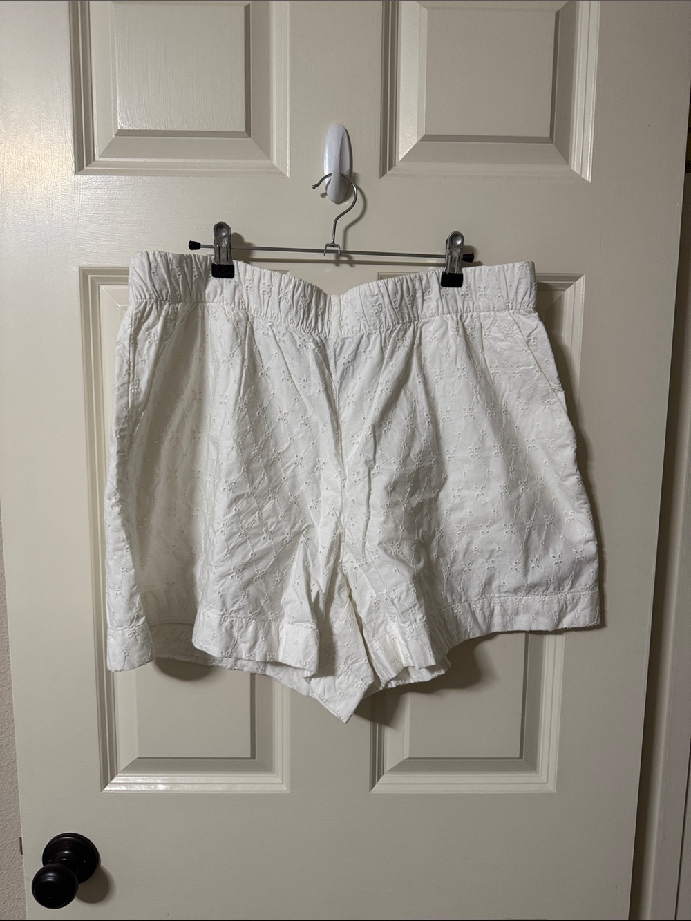 GAP White Eyelet Bermuda Shorts